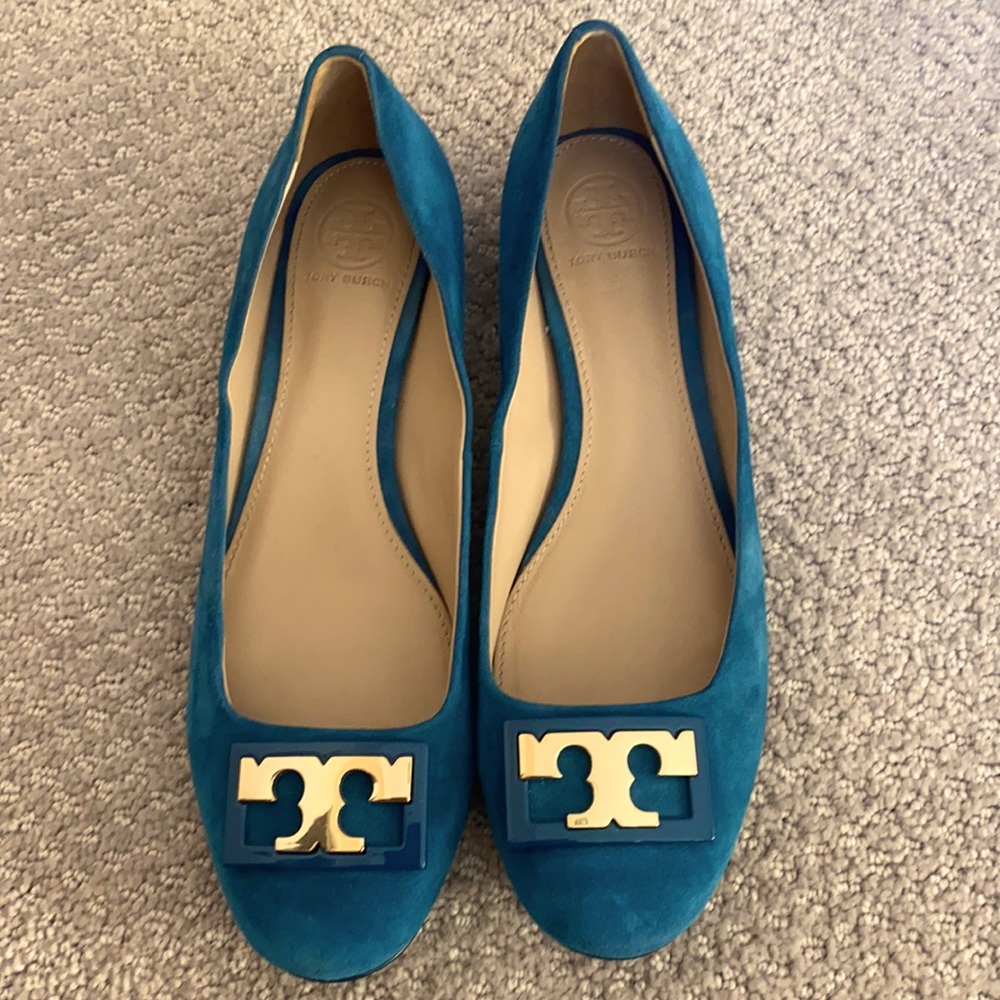Tory Burch Gigi suede pump